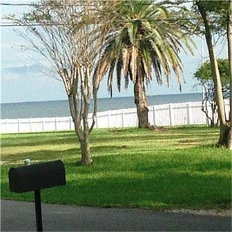 Another view of the bay from the front balconies, one can walk on the beach during low tides.