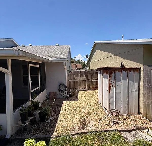 5584 Priscilla Ln — Photo 19