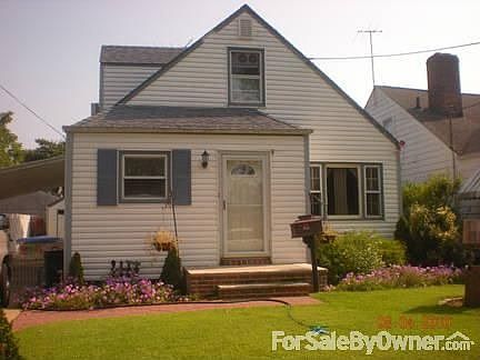 1st image of 241 Marshall Ave