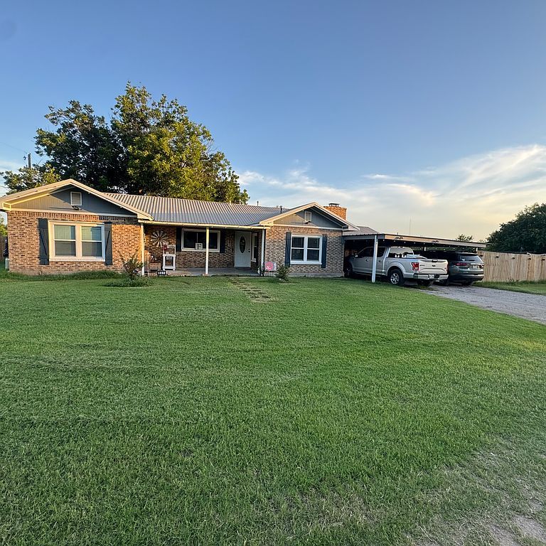 941 Central St - Property Image
