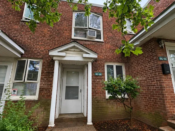 (undisclosed Address), Fresh Meadows, NY 11365