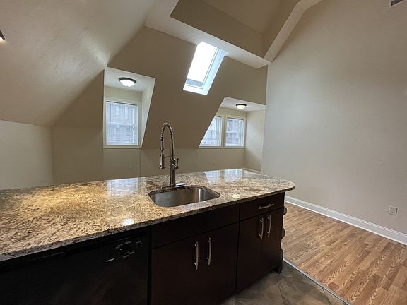 3rd image of 5511 Baum Blvd #9
