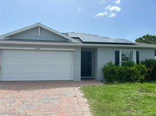 3904 NE 8th Pl, Cape Coral, FL 33909