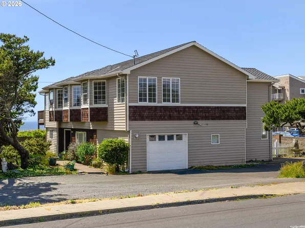 539 SW Park St, Newport, OR 97365