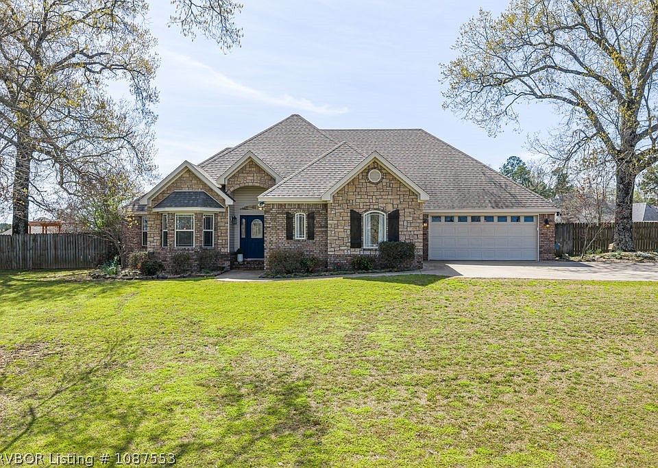 1st image of 313 Stone Mountain Loop