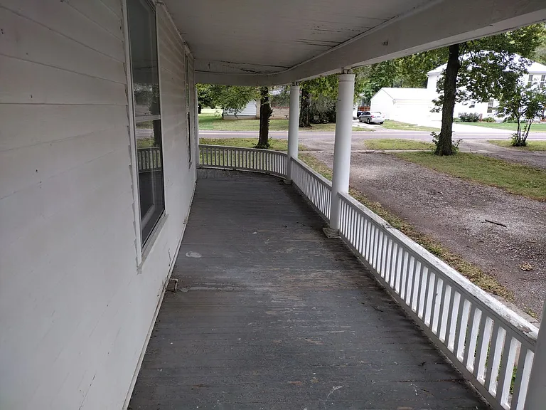 329 N Main St — Photo 20