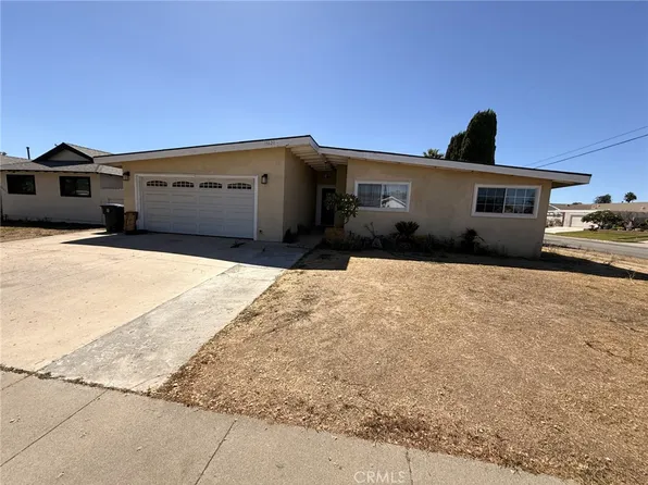 15621 Pacific St, Tustin, CA 92780