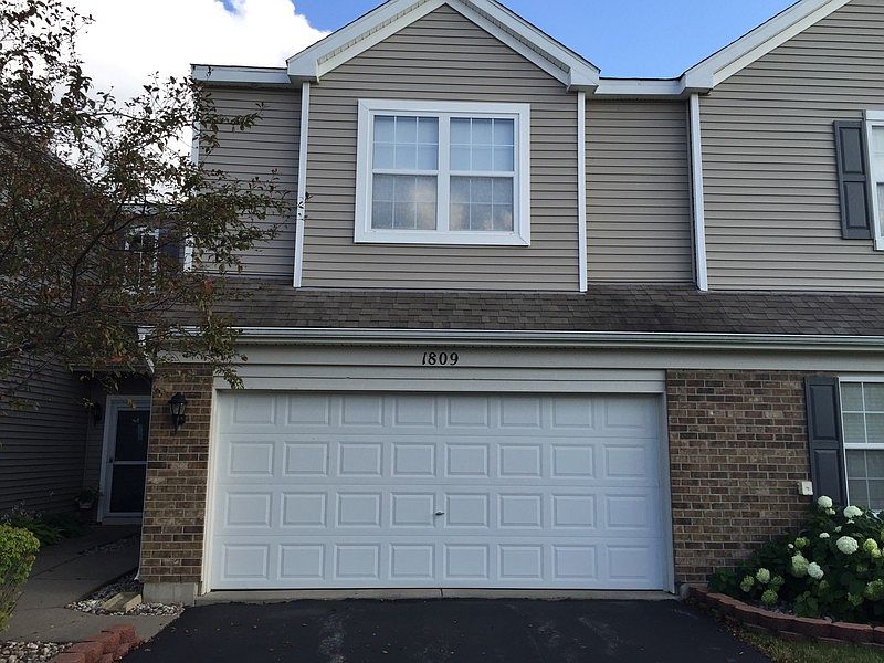1st image of 1809 Parkside Dr
