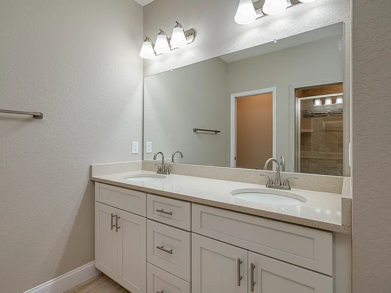 1035 Oak Hammock Dr #1 — Photo 14