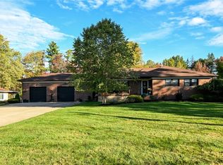 1005 Wolf Dr, Broadview Heights, OH 44147