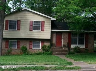 6242 Barrington Dr, Charlotte, NC 28215