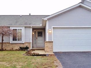559 River Pointe Ct, Milan, MI 48160