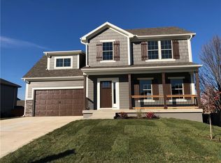 424 Spring Branch Dr, Raymore, MO 64083