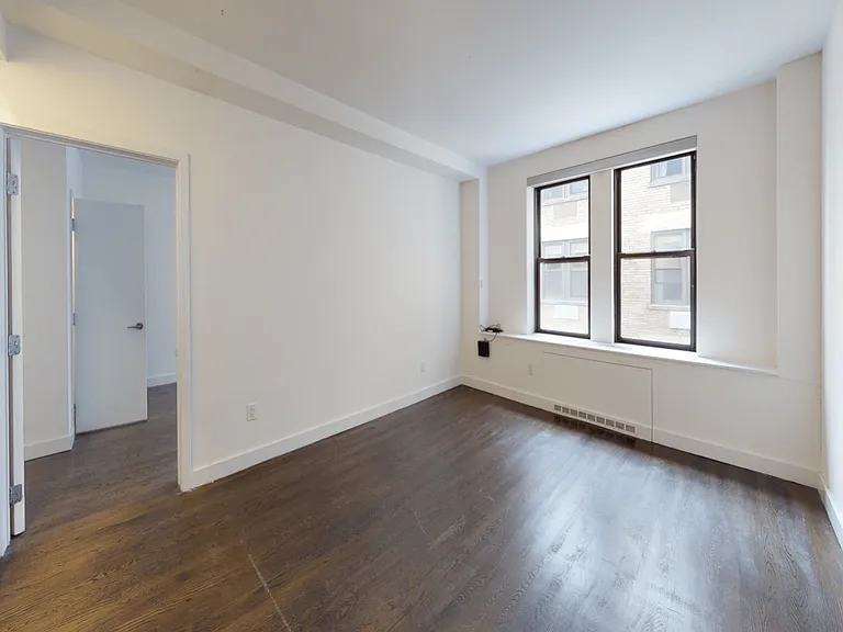 666 W End Ave #21BC — Photo 3