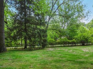 19400 Ravine Dr #B, New Buffalo, MI 49117