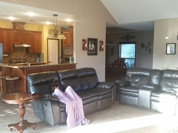 5th image of 128 Kendal Dr