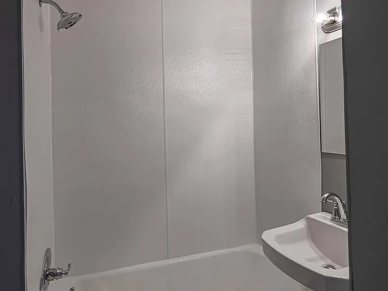 120 Poplar St #B-1 — Photo 3