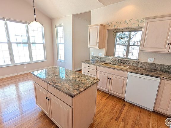 3rd image of 746 Megan Ct