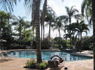 1721 Village 303 Blvd, West Palm Beach, FL 33409