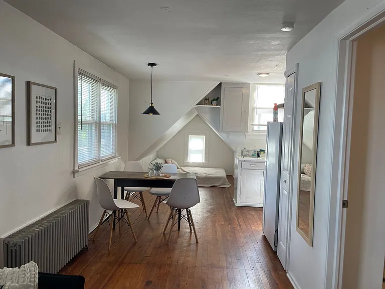 126 Roselawn Ave — Photo 4