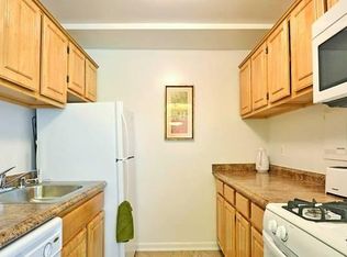 5956 Turnabout Ln, Columbia, MD 21044