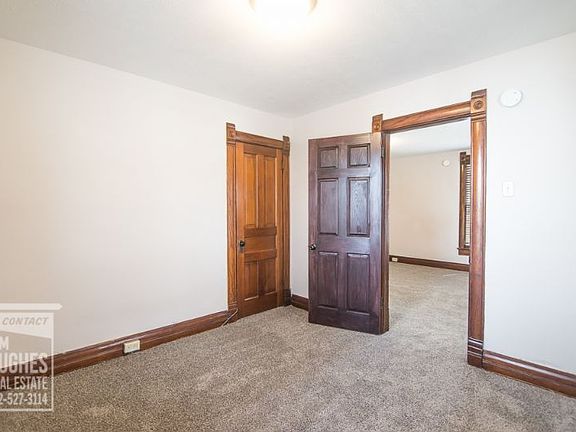 5th image of 701 N Walnut St