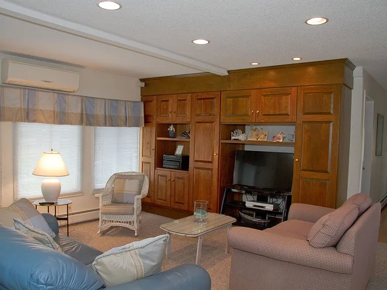 16 Kenphil Ave — Photo 8