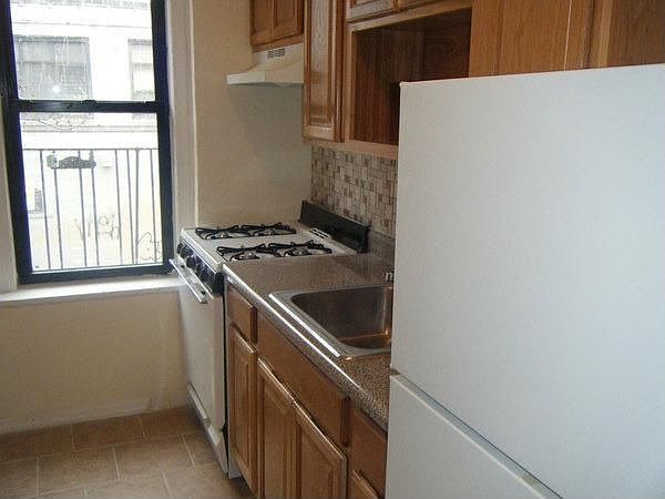2nd image of 5413 Kings Hwy APT A3