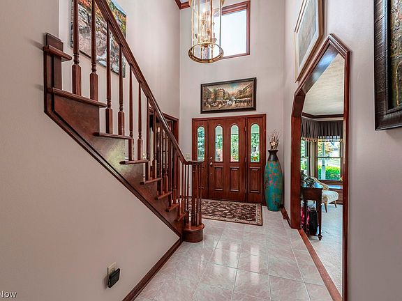 3rd image of 30939 Riviera Ln