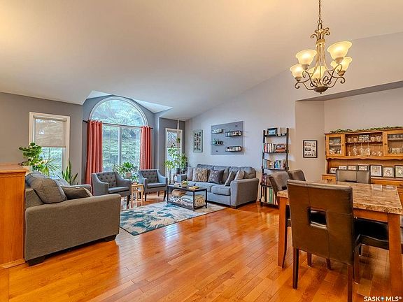 3rd image of 2306 Kenderdine ROAD