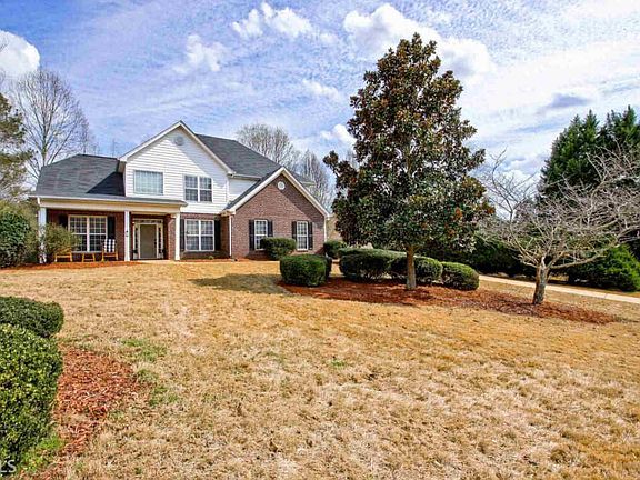 4th image of 45 Plainfield Pl