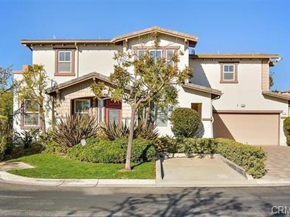 1 Pepper Tree Ln