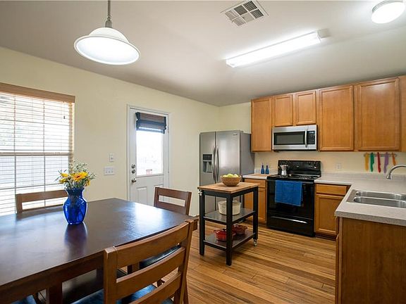 4th image of 5825 Nelson Oaks Dr