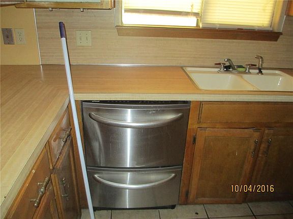 5th image of 4302 Bruce Dr