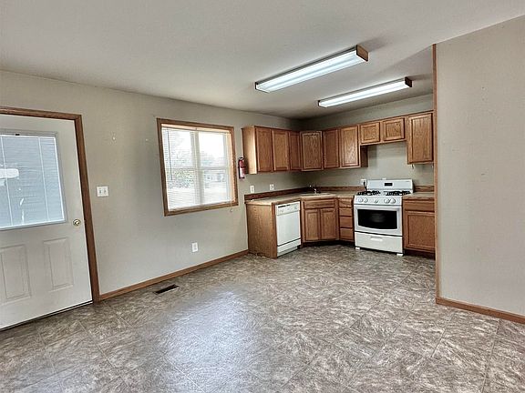 2nd image of 1003 E 18th St