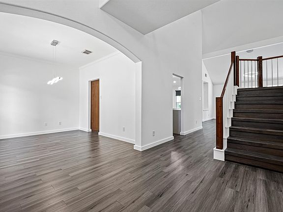 4th image of 13403 Summer Villa Ln