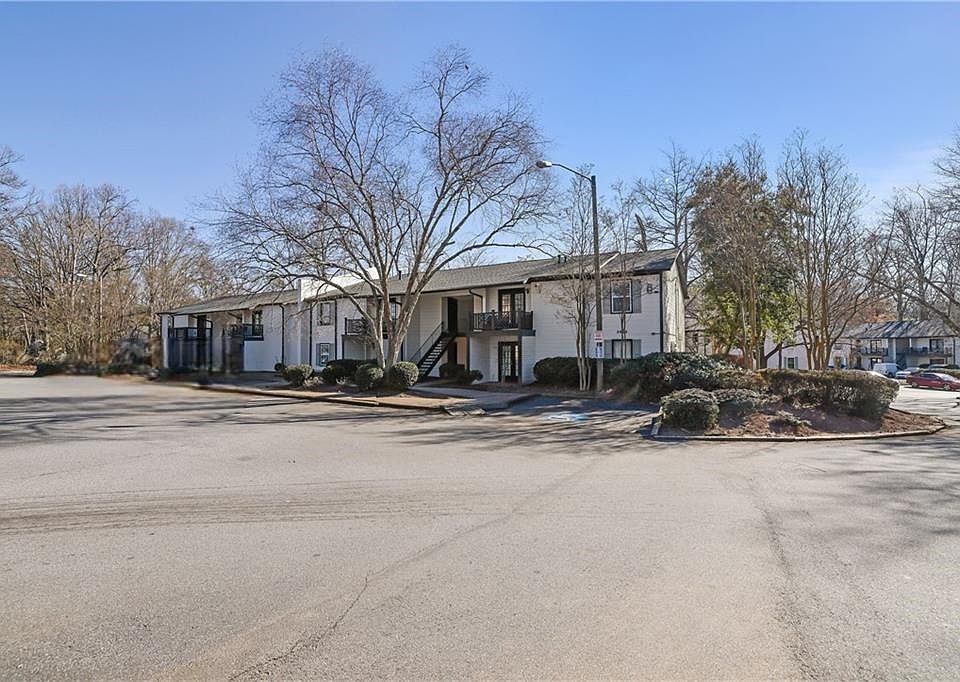 1st image of 3595 Woodbriar Cir APT H