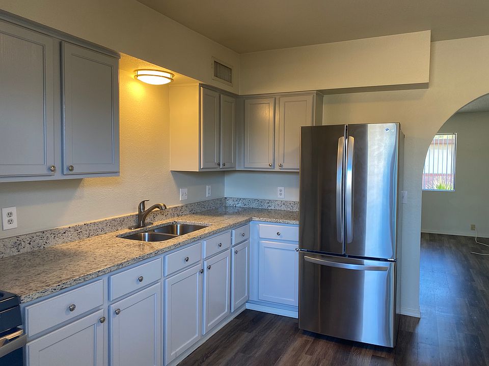 1st image of 3320 E Bermuda Ave #B