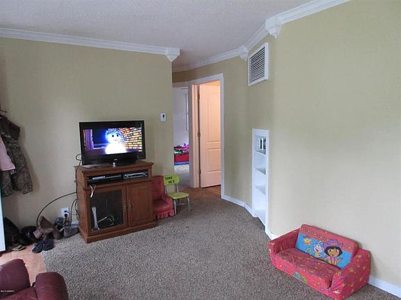 2nd image of 320 Nora St SE