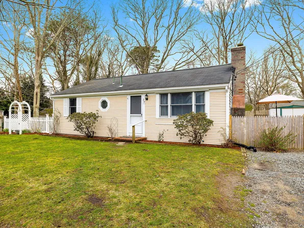 29 SIGNE Road, Dennis, MA 02638
