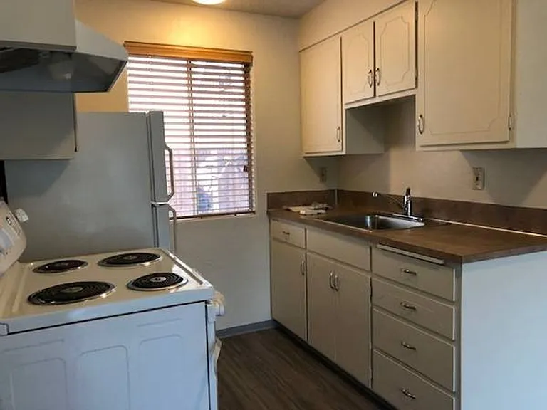 1695 Patterson Street — Photo 49