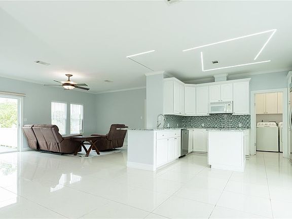 2nd image of 8345 TRILLIUM ROAD