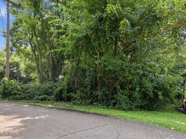 2518 Ramona St, Knoxville, TN 37921