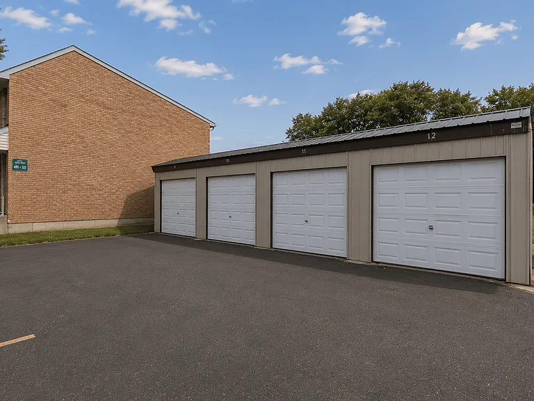 Arbor Pointe Townhomes — Photo 35