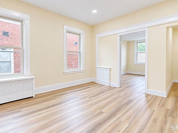 2nd image of 17 Bond St APT 3