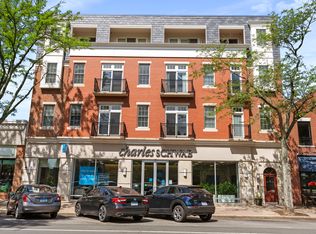 11 S Main St, West Hartford, CT 06107