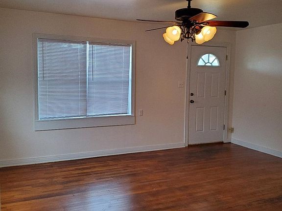 2nd image of 705 Dotsy Ave