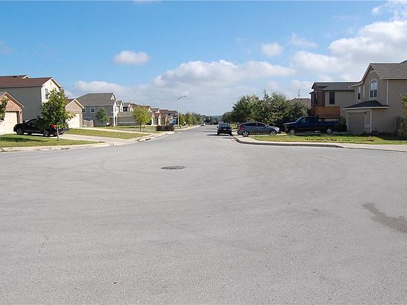 3rd image of 261 Karrie Dr