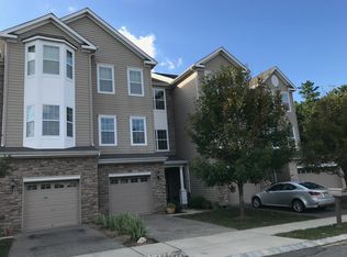 286 Hawthorne Ln, Barnegat, NJ 08005