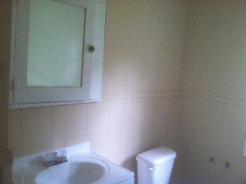 3rd image of 551 Glenwood St